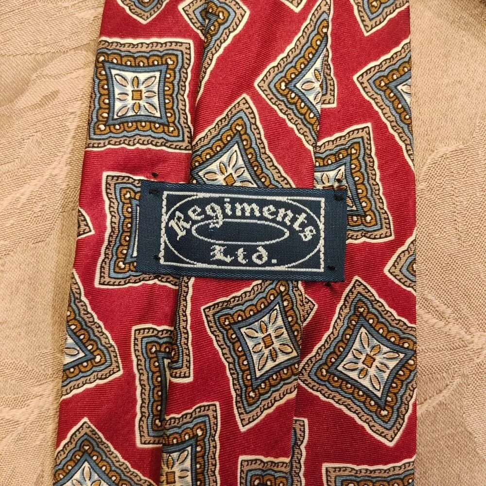 Regiments Ltd. Red Diamond Patterned Silk Tie, Excellent Used Condition! (EUC) - Picture 3 of 6